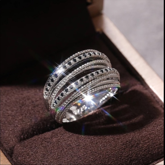 New Women’s 925 Silver Stackable Sapphire Ring - Picture 5 of 5